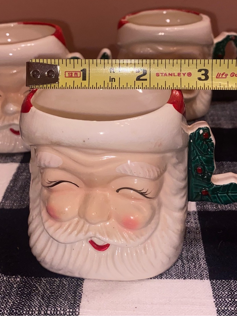 COMMODORE Vintage Mid-Century Ceramic“NOEL” Winking Santa Small Mug Set (4) - Picture 14 of 16
